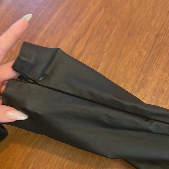 Leather pants! - Picture 4 of 4